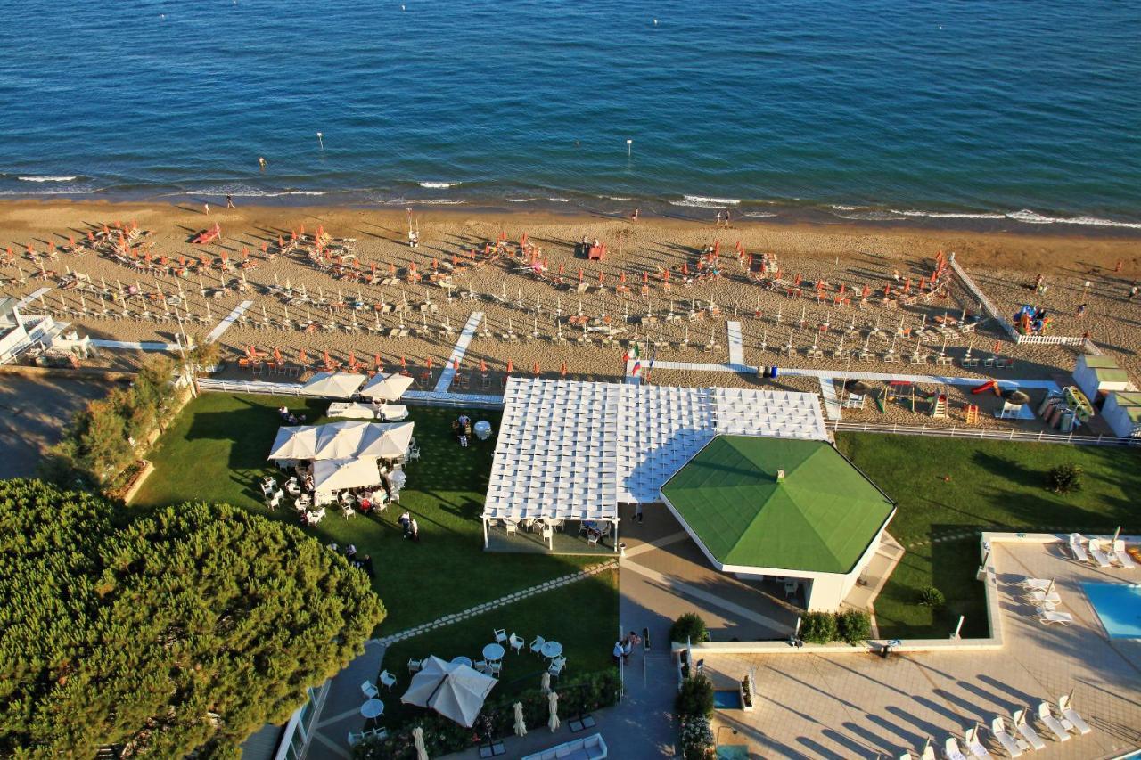 Hotel Torre Del Sole Terracina Exterior foto